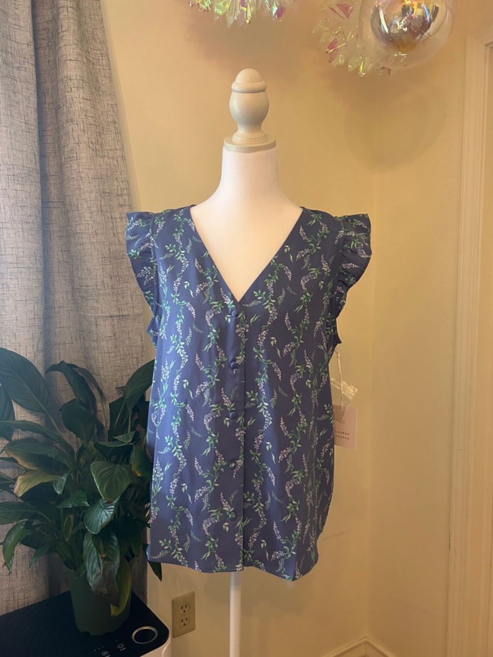 LC Lauren Conrad Navy Flutter-Sleeve V-Neck Blouse with Green Floral Print